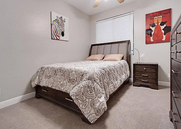 Hollyhock - Pet-friendly 4br Heated Pool & Near Golf Ferienhaus Chandler